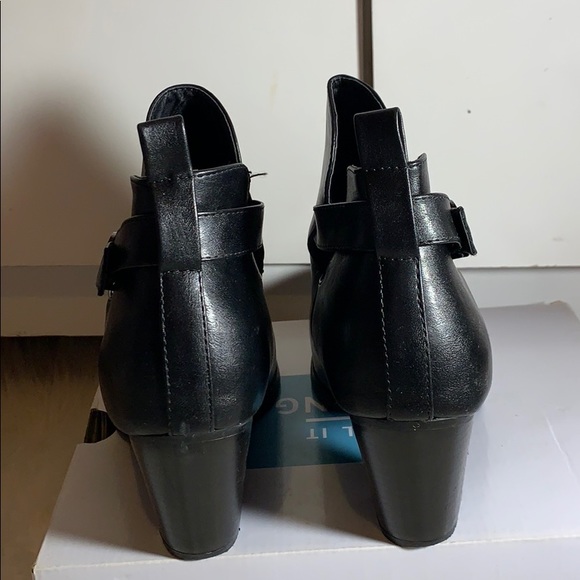 BOOTIES - Picture 4 of 4